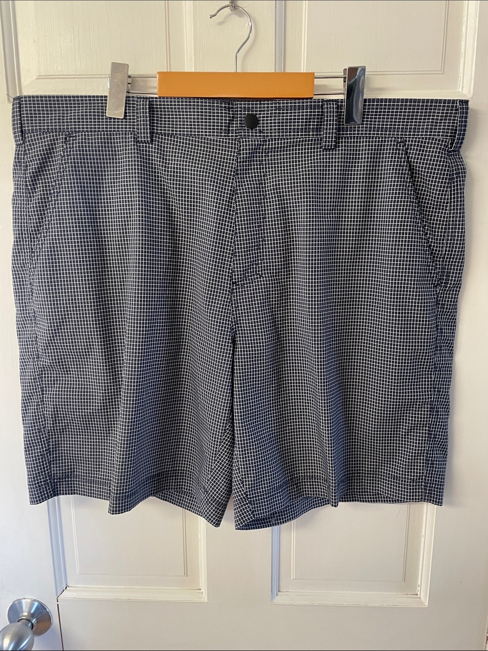 PGA Tour men’s golf ⛳️ shots size 40 blue and white squares